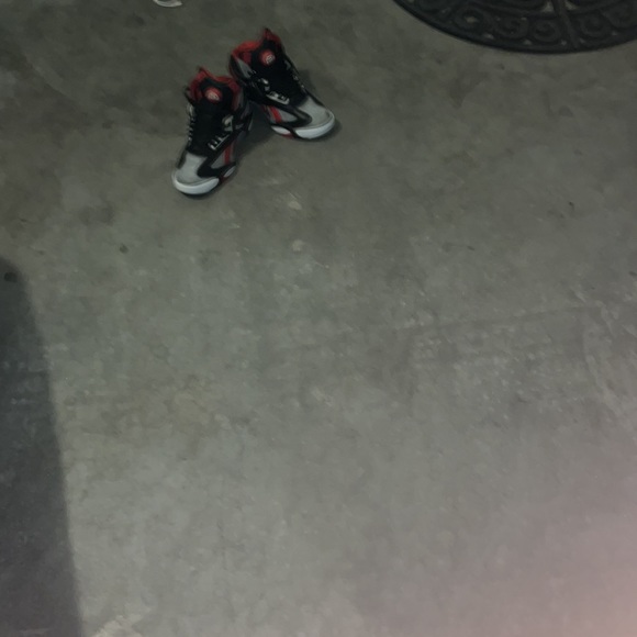 Shaq Reebok Pumps - Picture 7 of 7